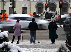 В Москве начали тестировать светофор с предупреждением об автомобилях