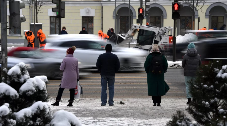 В Москве начали тестировать светофор с предупреждением об автомобилях