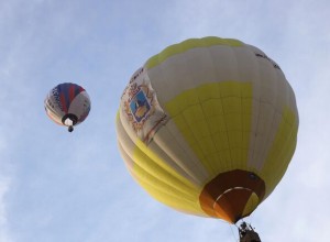 В Подмосковье молодой человек погиб из-за незапланированно взлетевшего аэростата