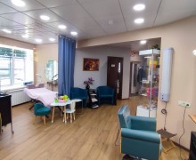 Продам помещение свободного назначения (салон красоты, массожный салон)