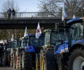 В Париже протестующие фермеры переночевали у места открытия сельхозвыставки