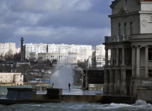 Губернатор Севастополя Развожаев сообщил об отмене воздушной тревоги