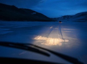 В Алтайском крае перекрыли четыре участка дорог из-за сильной метели