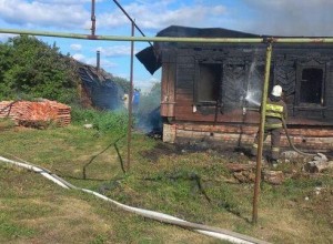 В Пензенской области при пожаре в частном доме спасли шестерых детей