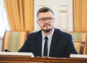 Чаще всего северяне поднимали темы отсутствия горячей воды, благоустройства общественных пространств, некачественного ремонта дорог и переполненных контейнерных площадок