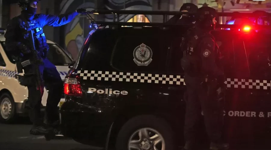 В Австралии подростка обвинили в ложных сообщениях о массовых расстрелах в США