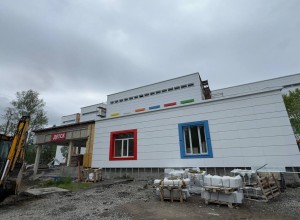 В Апатитах продолжается капитальный ремонт двух поликлиник