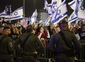 Times of Israel: полиция задержала 12 человек на протестах в Тель-Авиве