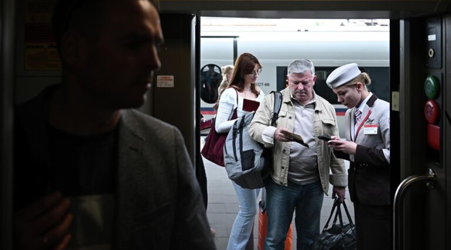 Билеты на поезда из Петербурга в Москву полностью раскупили