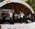 На фестивале искусств «Табуретка» в Мончегорске вышьют гигантскую скатерть, снимут фильм и выпустят на площадь огромных динозавров