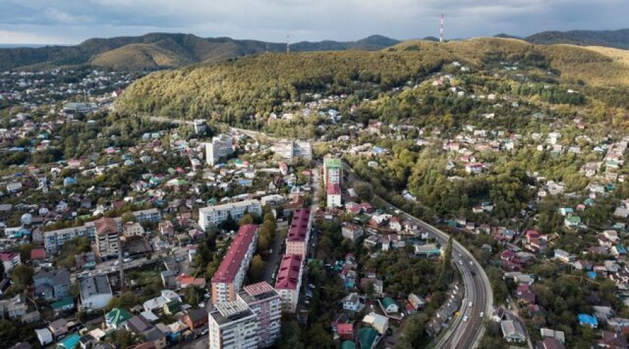 В небе над Туапсе раздался громкий резкий звук